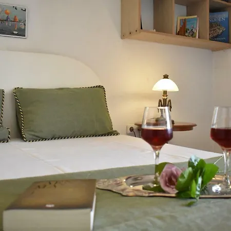 Mayra Lithakia (Zakynthos)